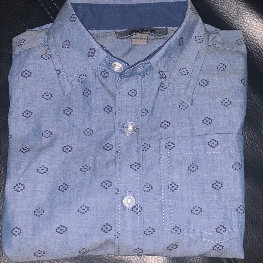 NWOT DKNY BOYS  BUTTON DOWN SHIRT